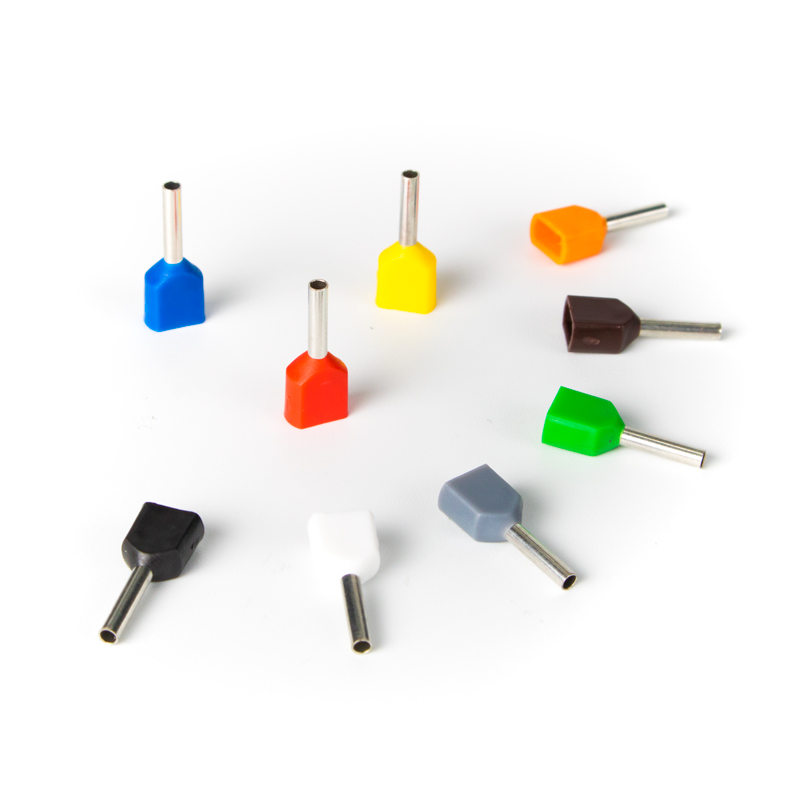 Наконечник шнура TE0508, наконечник, изолированный двойной входной кабель. Наконечник обеспечивает надежное электрическое соединение.