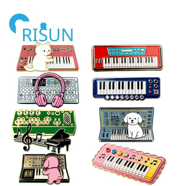Custom Synthesizer Waveform Metal Enamel Pin Music Pocket Synth Keyboard Pins Badges Brooches Moog Synth Enamel Pin Badge