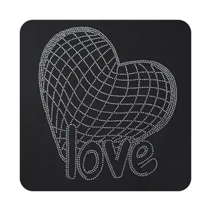 무료 샘플 디자이너 사용자 정의 고품질 사랑 심장 철 브랜드 로고 패치 라인 석 까마귀 열전달 패턴