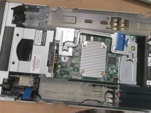 Marque répétiant <span class=keywords><strong>BL460c</strong></span> <span class=keywords><strong>Gen10</strong></span>/G10 Intel Xeon-Gold P204I-A raid cardBlade Server - Product Image 3