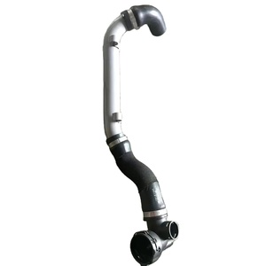 Convient à Porsche MACAN 95B 95B121109E tuyau <span class=keywords><strong>de</strong></span> <span class=keywords><strong>refroidissement</strong></span> <span class=keywords><strong>de</strong></span> radiateur <span class=keywords><strong>de</strong></span> haute qualité 95B 121 109 E tuyau <span class=keywords><strong>de</strong></span> <span class=keywords><strong>vidange</strong></span> - Product Image 4