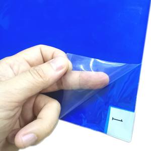 Fabrieksmatig geproduceerde 24x36 inch, 30-laags, zelfklevende blauwe kleefmat voor cleanrooms, ook geschikt voor basketbal. - Product Image 5