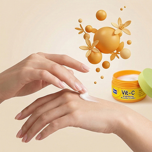Y669 YOKO VIT-C CREMA ILUMINADORA 50g. Suero Rico en Vitamina C y B3 con Glutatión, Crema de Rápida Absorción que Aumenta la Luminosidad de la Piel - Product Image 2