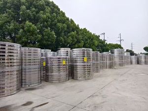 Réservoir d'<span class=keywords><strong>eau</strong></span> cylindrique en acier inoxydable 304/316, 500, 1000, 2000 gallons, résistant à la corrosion, pour <span class=keywords><strong>eau</strong></span> <span class=keywords><strong>de</strong></span> <span class=keywords><strong>pluie</strong></span> <span class=keywords><strong>extérieure</strong></span>, directement <span class=keywords><strong>de</strong></span> l'usine - Product Image 5