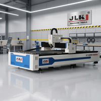 Machine de découpe laser à fibre CNC haute performance avec système de contrôle Cypcut, découpeuse de plaques métalliques de haute précision, automatique à refroidissement par eau