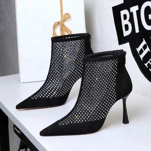 Stivaletti da <span class=keywords><strong>Donna</strong></span> alla Moda con Punta Affusolata e Tacco a Spillo, in Camoscio e Rete con Strass e Cerniera Posteriore - Product Image 4