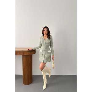 Vestido de Trabajo con Cuello en V y Estampado a Cuadros Verdes, Corte en A, Tejido de Tela, Ajuste Cómodo, Cintura Natural - Product Image 6