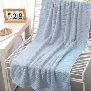 Serviette de bain en polaire corail motif ananas 70x140 cm absorbante pour usage domestique - Product Image 3