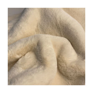 Factory <span class=keywords><strong>Outlet</strong></span> Poliéster Bonded Mink Fox Fabric Tejido de gamuza de punto Soft Faux Fur Prendas colchones Doble cara resistente al desgarro - Product Image 5