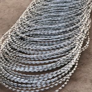 जस्ती फ्लैट सुरक्षा बाड़ लगाने रेजर कांटेदार तार/रेजर लड़ाकू तार/सुरक्षा रेजर तार - Product Image 5