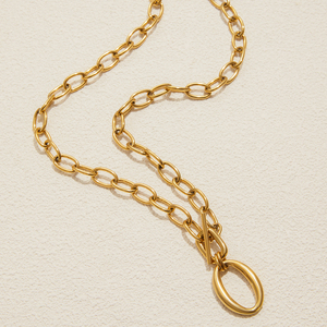 <span class=keywords><strong>Collana</strong></span> J&<span class=keywords><strong>D</strong></span> in Acciaio Inossidabile Placcato <span class=keywords><strong>Oro</strong></span> 18K con Catena a Croce <span class=keywords><strong>Spessa</strong></span> e Chiusura a Leva OT dal Design Moderno, Minimalista e Semplice - Product Image 4