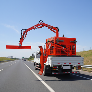 Cortasetos Hidráulico Montado en Camión para Mantenimiento de Vegetación en Carreteras y Paisajismo - Product Image 3