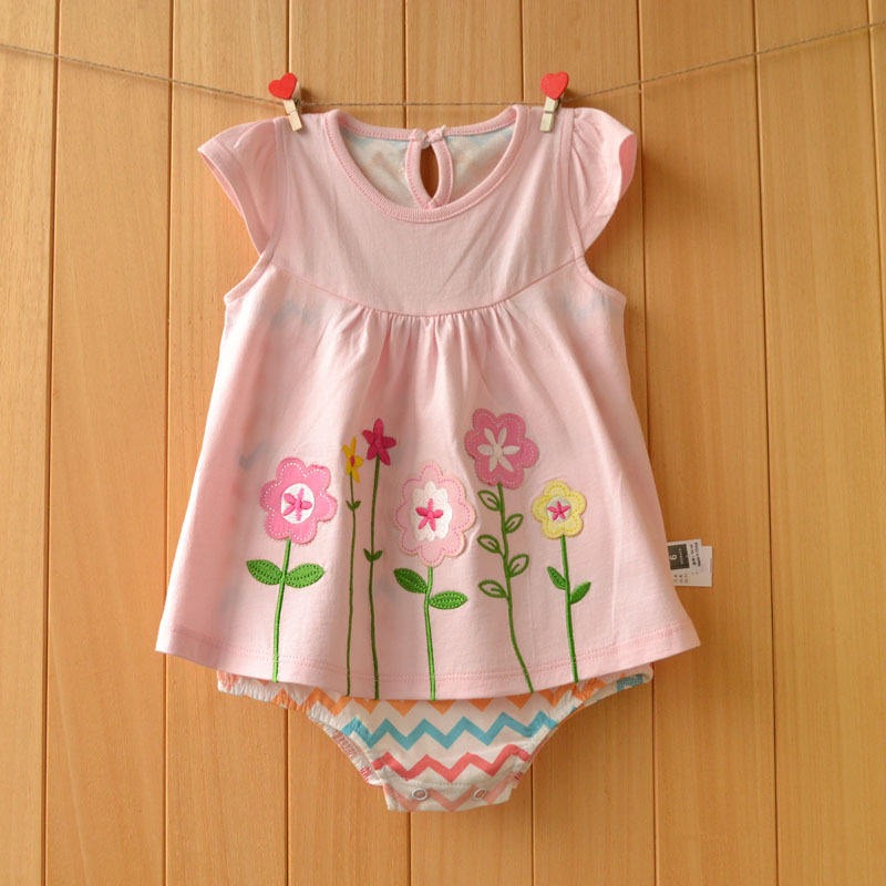 มีสีเขียวขุ่น