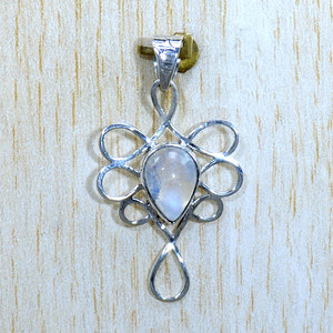 Elegant <b>Moonstone</b> <b>Pendant</b> In 925 Sterling Silver 925 Silver Jewelry Wholesale - Product Image 1