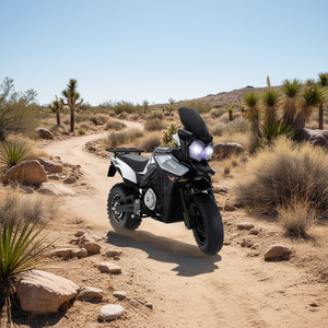 Motocicleta eléctrica plateada de 12V para niños, juguete todoterreno para aventuras al aire libre - Product Image 2