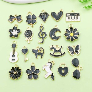Mixed Black Oil-Splashed Alloy Pendant DIY Jewelry Accessories For Bracelet Making Zinc Alloy Mixed Shapes SN994 - Product Image 1