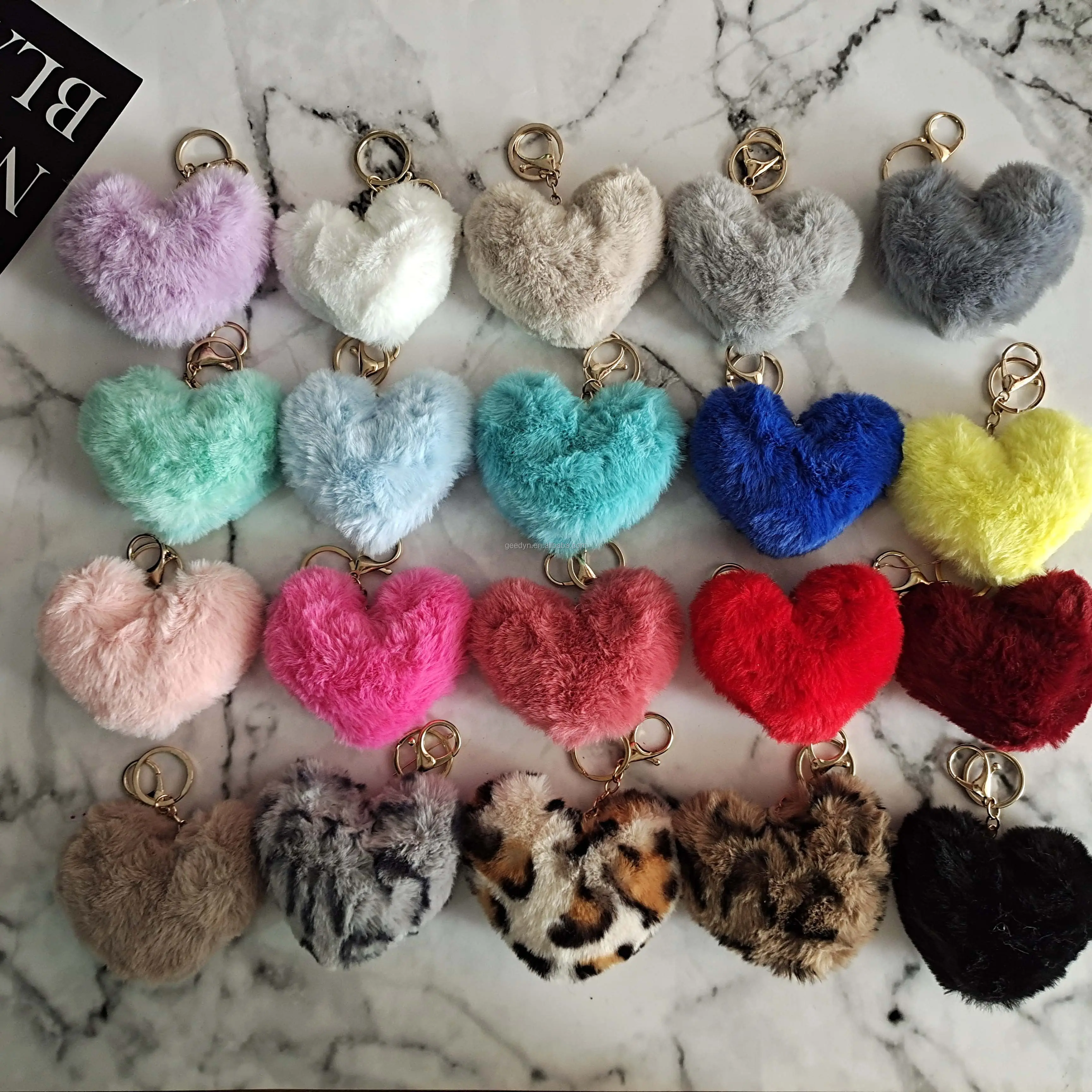 Women's Heart Puffball Keychain Faux Fur Pom Pom Keyholder Bag Accessory Keyring Keychain Pompom