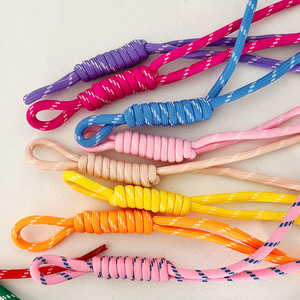 พวงกุญแจ DIY ทำมือจากเชือกไนลอนถักแบบพาราคอร์ด สำหรับผู้หญิง ใช้ตกแต่งกระเป๋าหรือพวงกุญแจ - Product Image 6