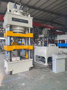 מכבש הידראולי בעל ארבע עמודות במשקל 500 טון עם מנוע סרוו לייצור לבני מלח לליקוק עבור בקר וצאן - Product Image 2