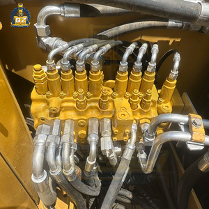 Mini-Excavatrice Hydraulique sur Chenilles d'Occasion Cat307D 7 Tonnes en Bon État et à <span class=keywords><strong>Prix</strong></span> Abordable - Product Image 2