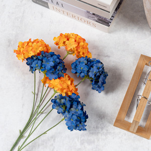 Fleurs en soie d'hortensia à 3 têtes de haute qualité, branche unique disponible en plusieurs couleurs ; parfaites pour la décoration intérieure et la photographie - Product Image 3