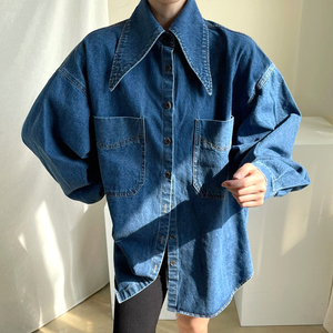 <span class=keywords><strong>Camicia</strong></span> da <span class=keywords><strong>donna</strong></span> lavata <span class=keywords><strong>con</strong></span> tasche grandi, vestibilità regolare, monopetto, <span class=keywords><strong>colletto</strong></span> a risvolto, stile retrò, ecologica, nuova collezione autunno 2026 - Vendita all'ingrosso - Product Image 2