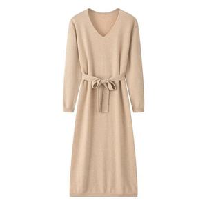 Robe pull moulante mi-longue unie pour femme, qualité supérieure, personnalisable en gros (OEM) - Product Image 2