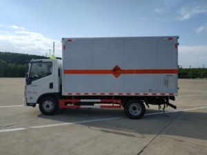 Camioneta de Carga 4X2 de 10 Toneladas, Camión de Carga Eficiente para Uso Pesado - Product Image 6