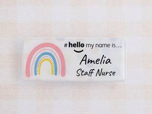 Badge nominatif enrouleur en résine OEM/ODM, thème Anime 'Hello My Name Is Rainbow', pour étudiants, infirmières, médecins, accouches, personnel hospitalier et des professionnels de la Santé (NHS) - Product Image 4
