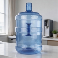 Fournisseurs en gros de bouteilles d'eau en plastique de 20 litres, 18,9 litres, 18 litres, 19 litres pour eau déionisée de 5 gallons
