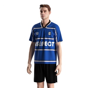 Maillot de football à col polo en V, conçu avec une construction respirante et à séchage rapide, et options de logo personnalisé pour les matchs de ligue - Product Image 2