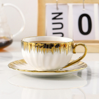 Service à thé en céramique 15 pièces, tasses à café et soucoupes, bord doré, service à thé en porcelaine avec pot à sucre, crémier, pichet, service à thé de l'après-midi