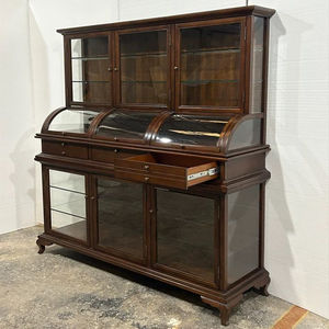 ארון תצוגה לסלון מעץ מלא בסגנון רטרו עתיק, רב תכליתי, עם זכוכית קמורה ועיצוב שקוף בצבע ירקן לתכשיטים - Product Image 3