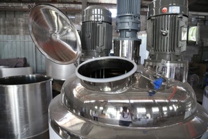 Mélangeur émulsifiant homogénéisant à cisaillement élevé bibo avec composants de moteur à engrenages pour le traitement de produits chimiques, revêtement d'engrenages disponible - Product Image 3