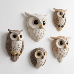 ของตกแต่งผนังรูปหัวนกฮูกทำจากโพลีเรซิ่น งานประติมากรรม 3 มิติ วาดด้วยมือ งานศิลปะที่โดดเด่นและมีมิติ <span class=keywords><strong>ส</strong></span>ำหรับห้องนั่งเล่นและโถงทางเดิน - Product Image 1