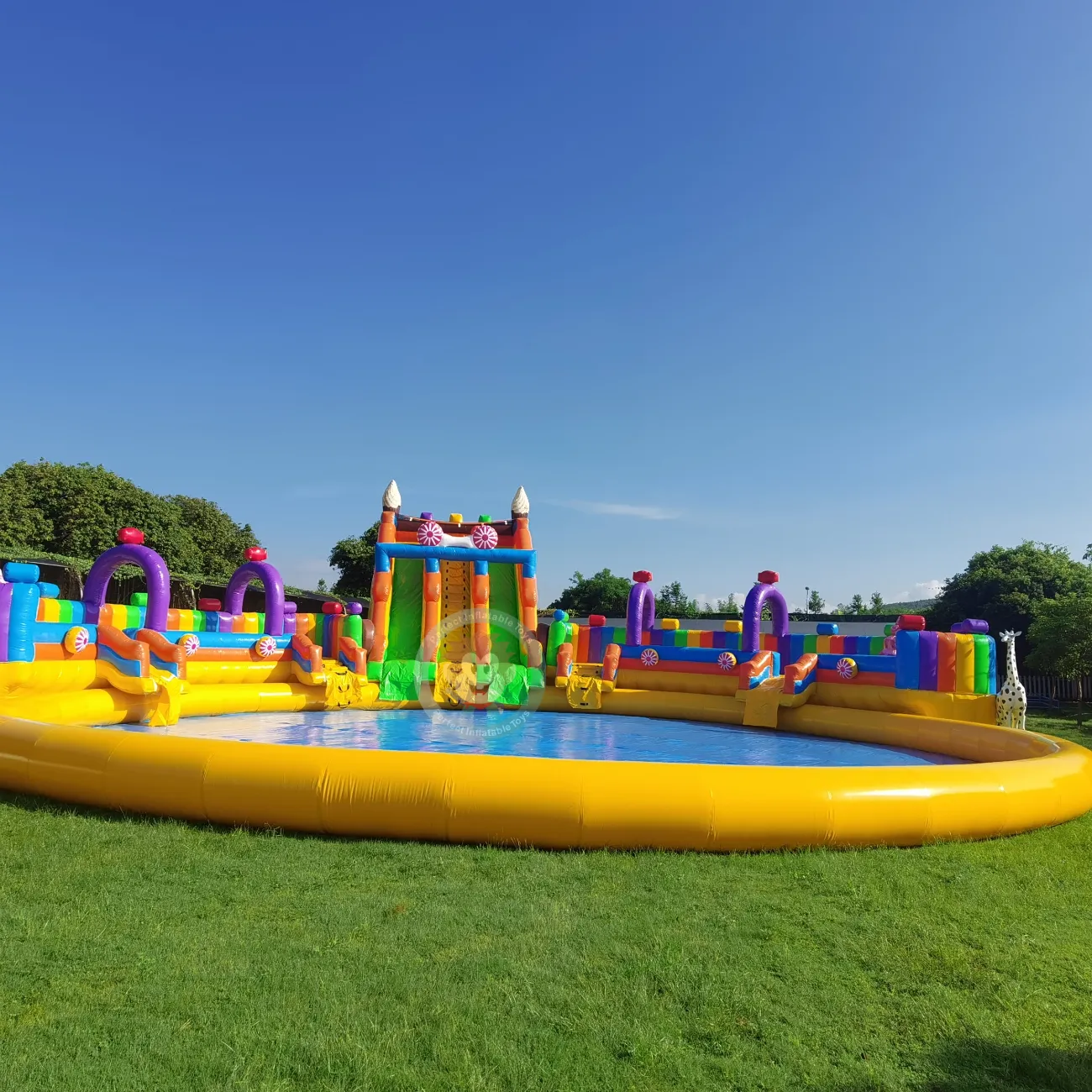 Piscina gonfiabile per parchi acquatici gonfiabili con scivolo produttore di parchi acquatici gonfiabili per bambini e adulti