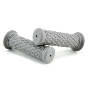 Ensemble de poignées de guidon universelles pour moto, 22mm, marron foncé, en caoutchouc souple et durable avec manchons confortables - Product Image 5