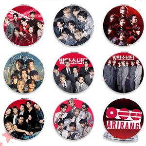 Espejos Cosméticos Redondos Plegables Portátiles de K-pop para Viaje, Mercancía del Tour Mundial 2026 de Ídolos, Listos para Enviar al por Mayor (JK, V, <span class=keywords><strong>JIN</strong></span>) - Product Image 1
