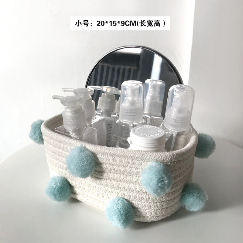 Sky blue pom-pom small size