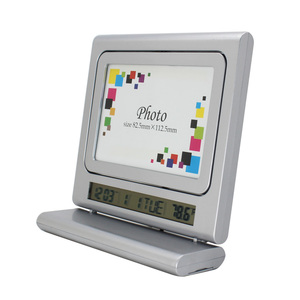 Reloj Despertador Europeo <span class=keywords><strong>para</strong></span> Dormitorio o Sala de Estar, Reloj de Escritorio con Pantalla de Hora, Fecha, Semana y Temperatura, Marco de Fotos Giratorio, Reloj Electrónico - Product Image 3