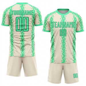ชุดเสื้อฟุตบอล OEM แบบกำหนดเอง พิมพ์ลายแบบ Sublimation แห้งเร็ว คอกลม แขนสั้น สำหรับผู้ใหญ่ทุกเพศ พิมพ์ลายเรขาคณิต ใส่ได้ทุกฤดู ทรงสปอร์ต - Product Image 1