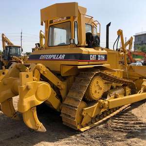 Venta de Bulldozer CAT D7H de Segunda Mano, Usado, Origen Japón, Apto para Proyectos Grandes y Pequeños - Product Image 1