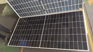 Pannelli solari PV 580W 590W 595W pannello fotovoltaico sistema di accumulo di energia pannelli Solares Made <span class=keywords><strong>in</strong></span> cina piastra <span class=keywords><strong>solare</strong></span> 600 Watt - Product Image 3