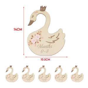 Divisor de ropa de madera con forma de cisne, etiqueta de clasificación para ropa de bebé, calendario UV de hitos de bebé de madera - Product Image 4