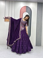 Supplier India Lehenga Choli Sutra Vichitra Mewah Desainer dengan Bordir untuk Pesta Pengantin dan Pakaian Pernikahan Tersedia untuk Dijual
