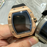 La dernière montre mécanique ultra-fine 6701 Tonneau à cadran squelette lumineux est un cadeau d'affaires haut de gamme pour homme
