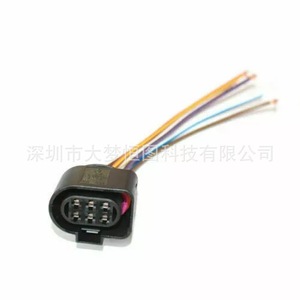 Conector Eléctrico Volkswagen Audi VAG 1J0973733 de 6 Pines, Conector Pre-cableado Tipo Pigtail, Color Negro - Product Image 1