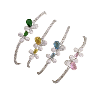 Bracelet ouvert double couche J&C Butterfly, un bracelet au style luxueux et haut de gamme, et un accessoire polyvalent pour femmes. - Product Image 1