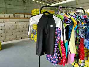 WS14hot Fournisseur de vêtements d'été d'<span class=keywords><strong>occasion</strong></span>, maillots de bain de créateur pour filles et hommes, vêtements usagés mixtes grandes tailles en balles - Product Image 4