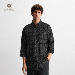 Camisa de <span class=keywords><strong>Hombre</strong></span> Gold Labyrinth 148cm Negra con Estampado Flock Estilo Cubano para Verano y Playa - Product Image 1
